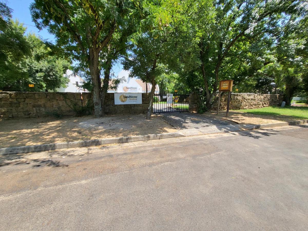 Sandstone Kroonstad Exterior foto